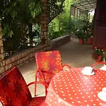 Mala Kuca Kraj Mora 公寓