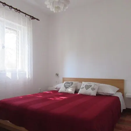 Mala Kuca Kraj Mora Apartment *