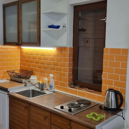 Mala Kuca Kraj Mora